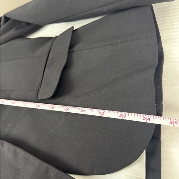 H&M Capsule Black Blazer Suit Jacket Size 10 Chic Minimal Modern Classic - Picture 7 of 8